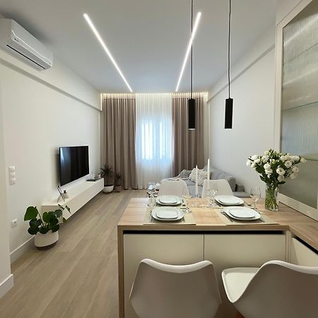 Aurora Apartment , In The Heart Of アテネ エクステリア 写真