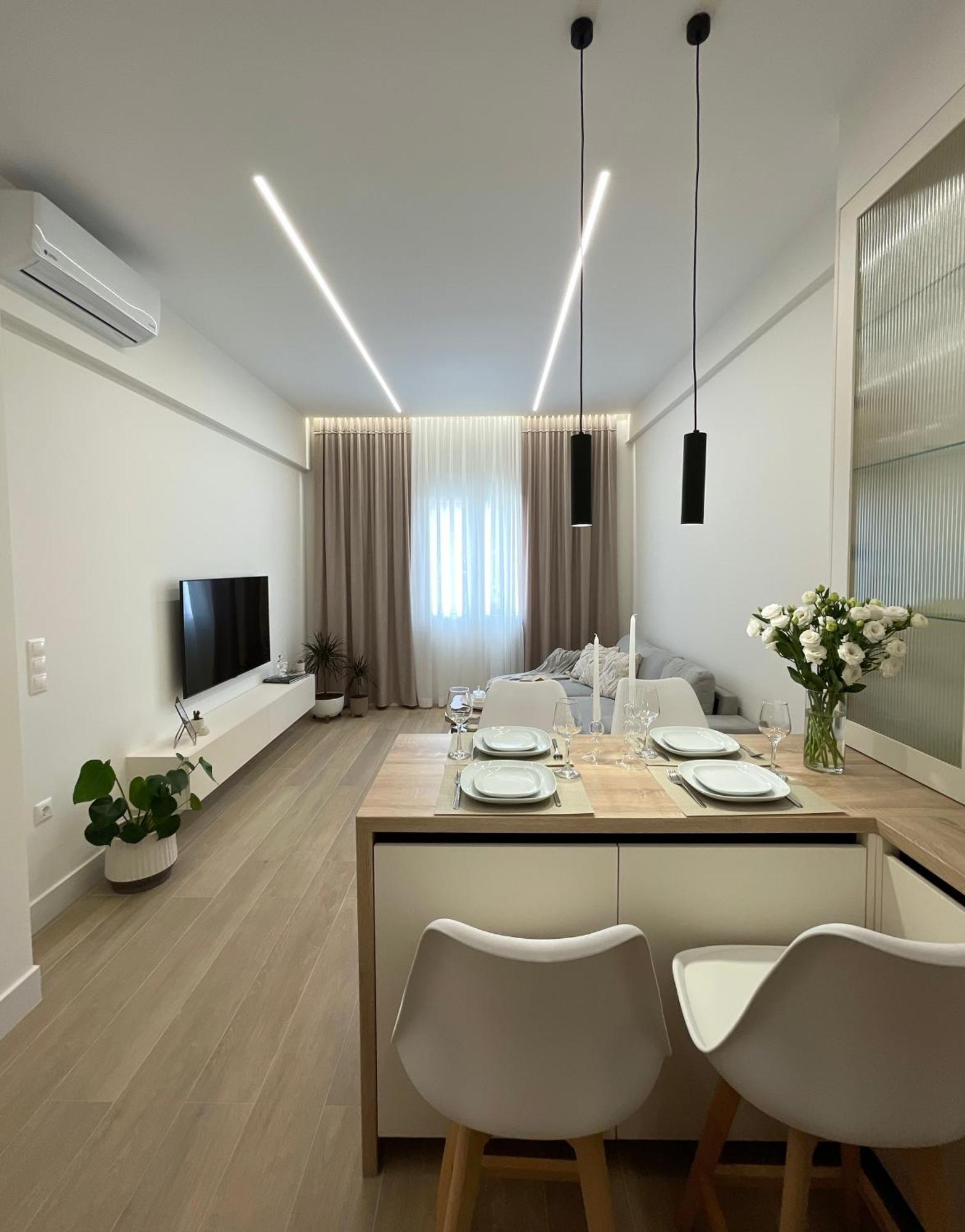 Aurora Apartment , In The Heart Of アテネ エクステリア 写真