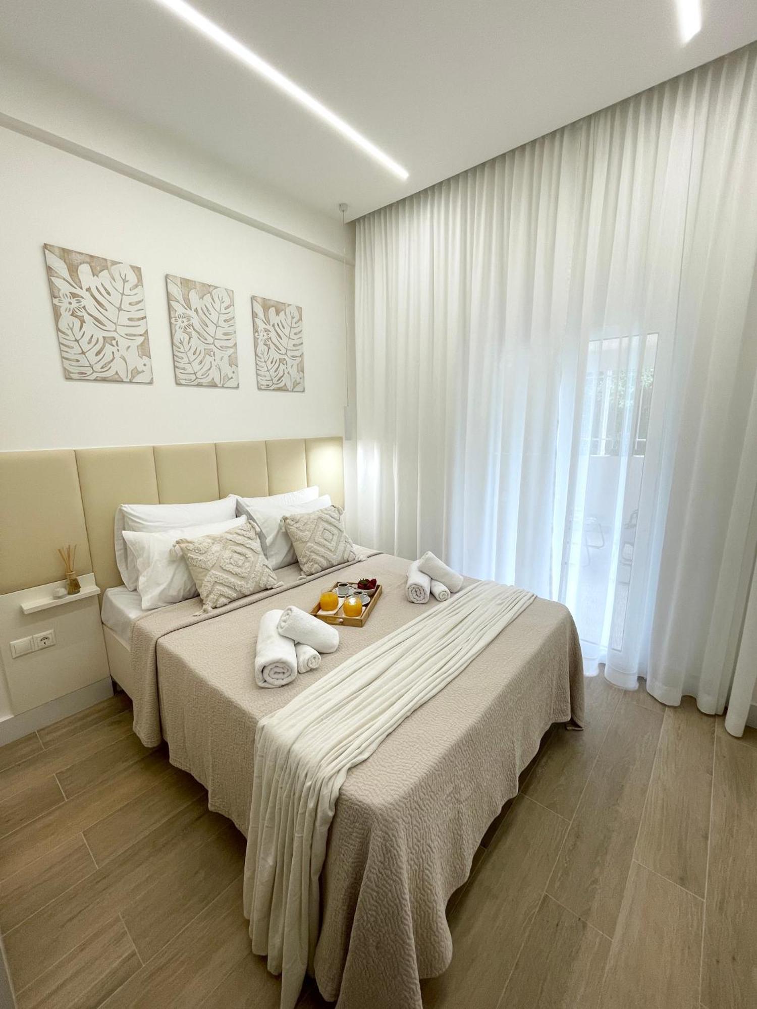 Aurora Apartment , In The Heart Of アテネ エクステリア 写真
